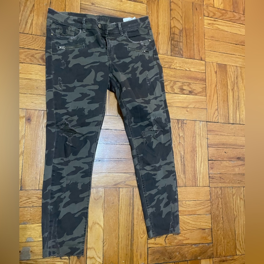 Zara Basic Olive Denim Jeans Camo print